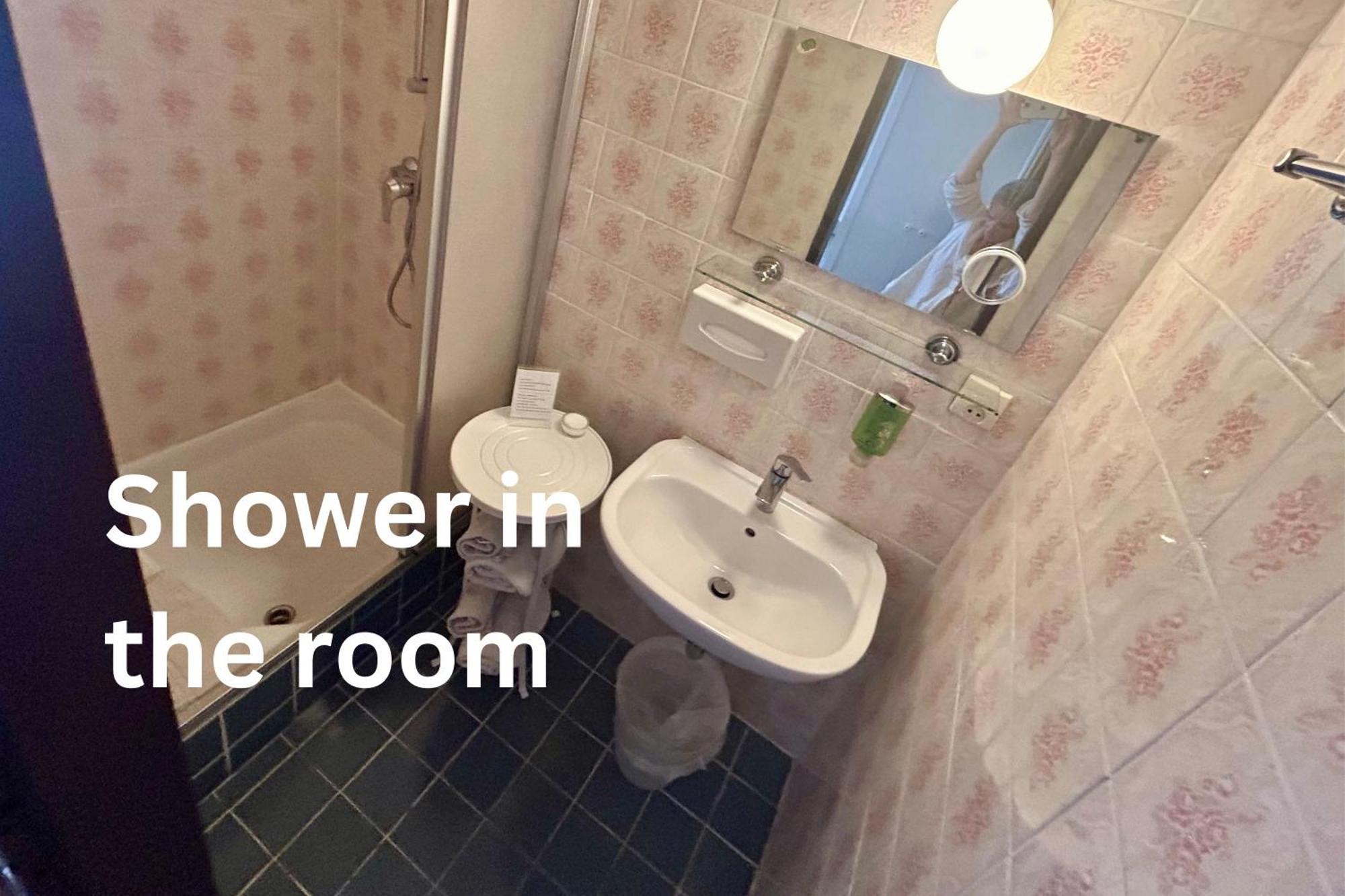 Pension Lerner Vienna Room photo