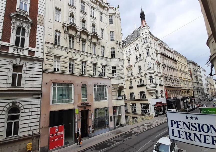 Pension Lerner Vienna Exterior photo
